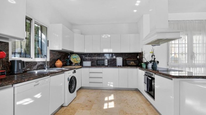 Image No.11-Villa de 4 chambres à vendre à Orihuela Costa