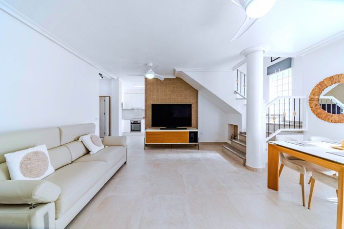 Image No.10-3 Bed Villa for sale