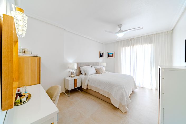 Image No.23-3 Bed Villa for sale