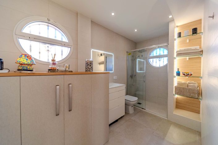 Image No.26-3 Bed Villa for sale