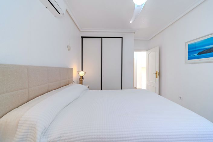 Image No.29-3 Bed Villa for sale