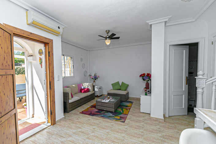 Image No.12-2 Bed Property for sale