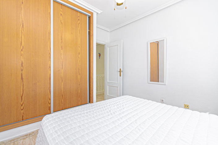 Image No.24-2 Bed Property for sale