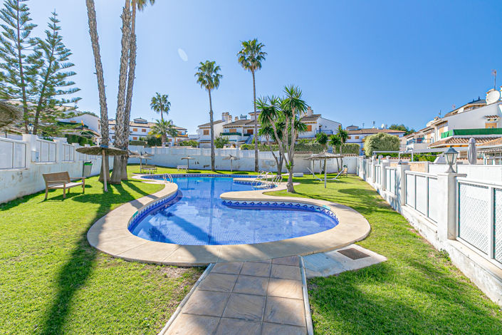 Image No.45-2 Bed Property for sale