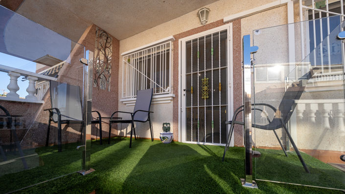 Image No.36-3 Bed Property for sale