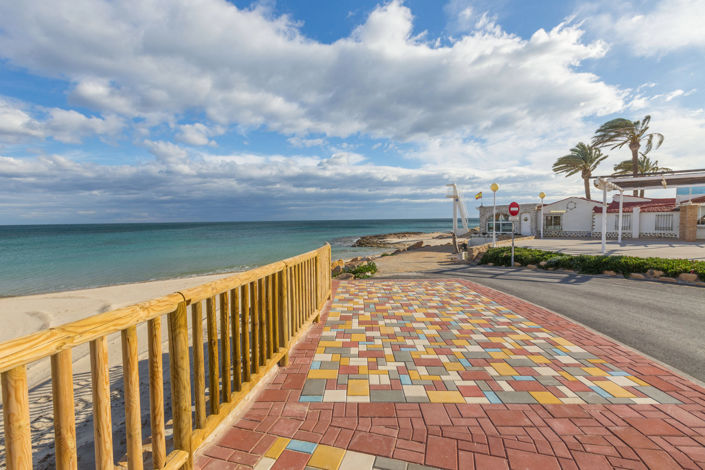 Image No.45-3 Bed Property for sale