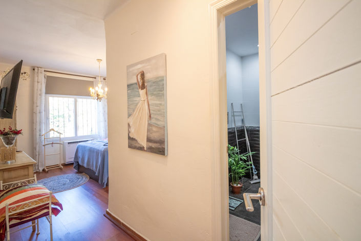 Image No.15-2 Bed Property for sale