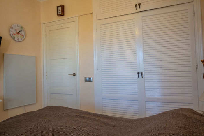 Image No.24-2 Bed Property for sale