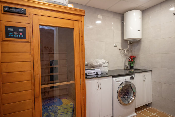 Image No.30-2 Bed Property for sale