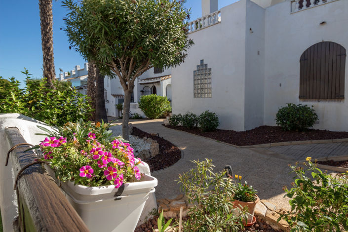 Image No.43-2 Bed Property for sale