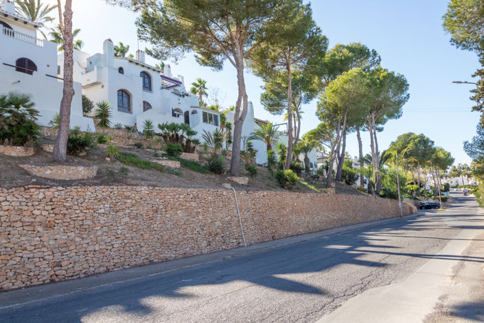 Image No.45-2 Bed Property for sale