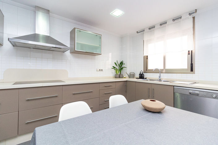 Image No.15-3 Bed Apartment for sale