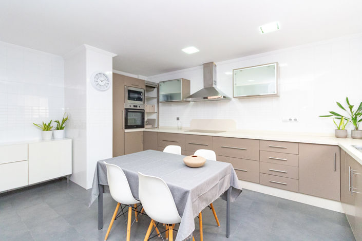 Image No.18-3 Bed Apartment for sale