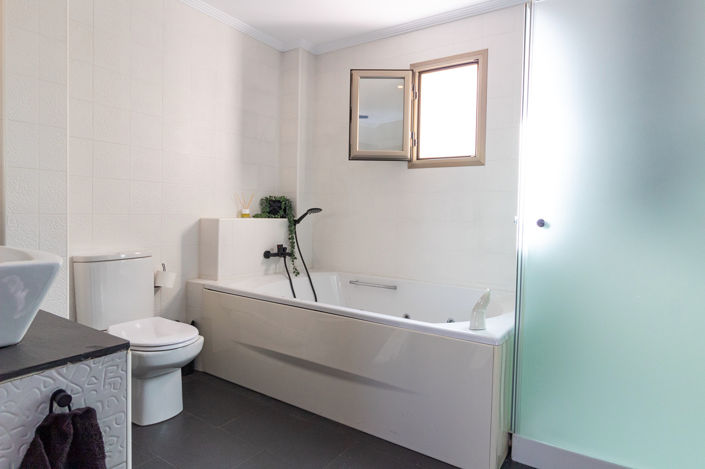 Image No.36-3 Bed Apartment for sale