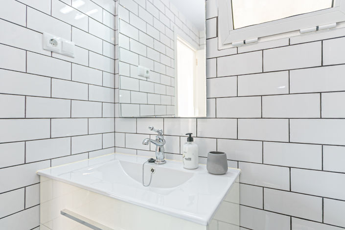 Image No.49-2 Bed Townhouse for sale