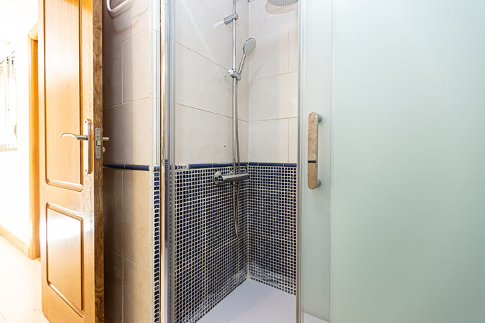 Image No.20-3 Bed Apartment for sale