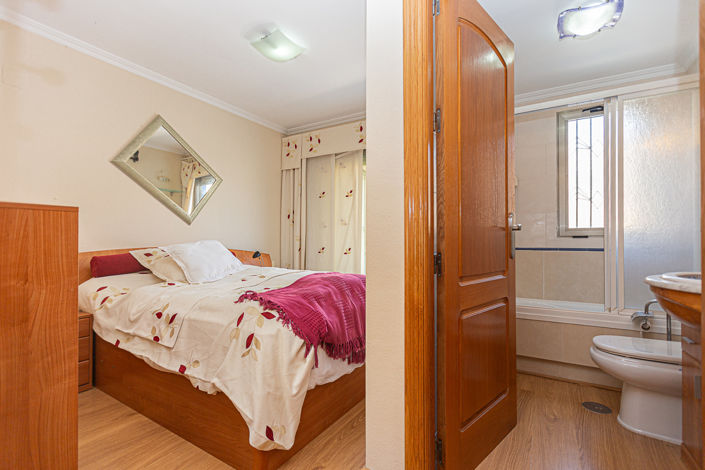 Image No.21-3 Bed Apartment for sale