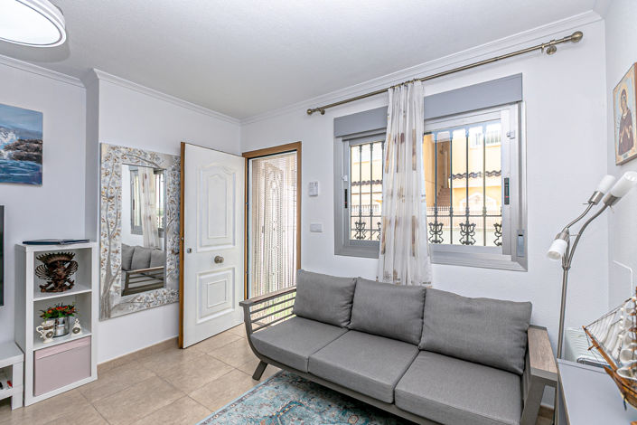 Image No.8-3 Bed Townhouse for sale