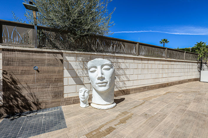 Image No.47-3 Bed Property for sale