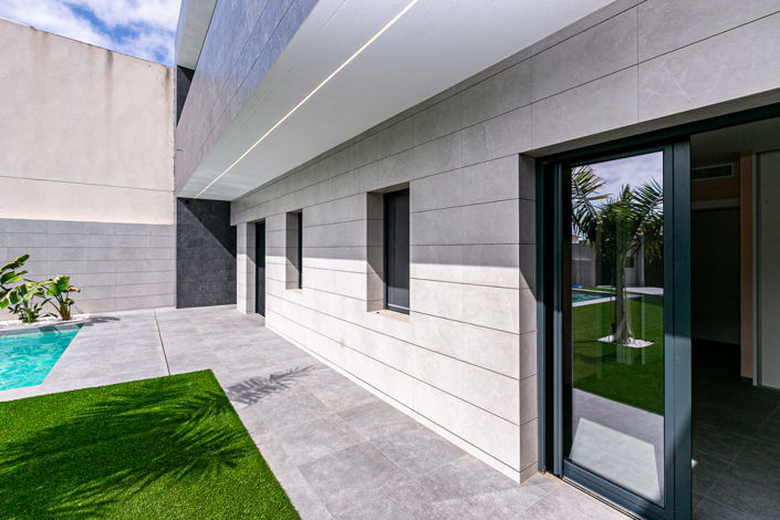 Image No.29-5 Bed Townhouse for sale