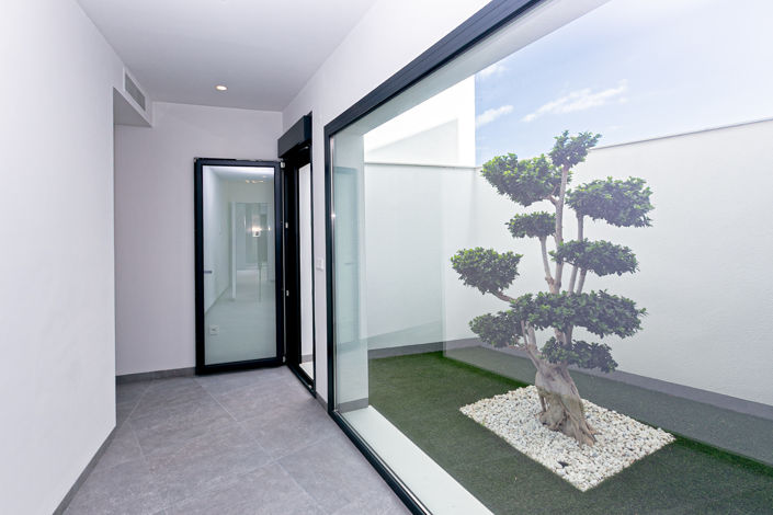 Image No.6-5 Bed Townhouse for sale