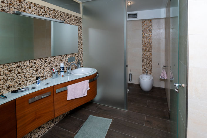 Image No.30-5 Bed Villa for sale