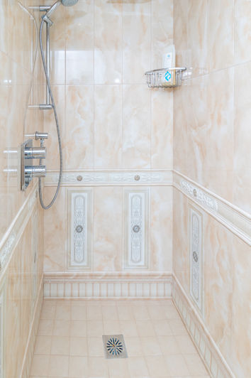 Image No.34-5 Bed Villa for sale