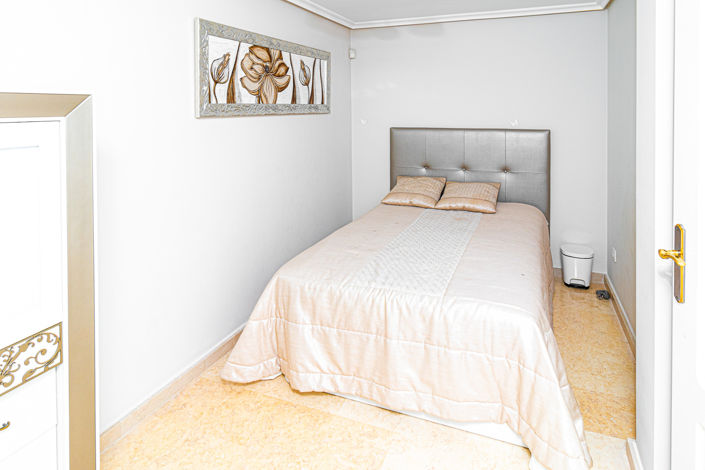 Image No.42-5 Bed Villa for sale