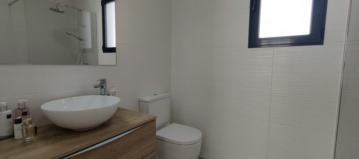 Image No.21-3 Bed Villa for sale