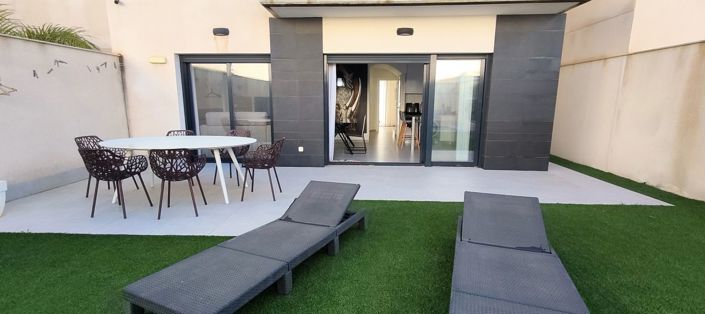 Image No.6-3 Bed Villa for sale