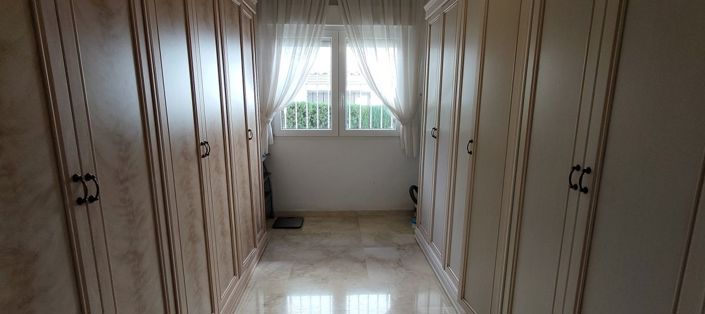 Image No.16-3 Bed Villa for sale