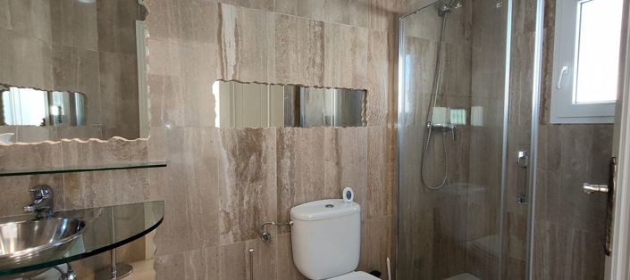 Image No.21-3 Bed Villa for sale