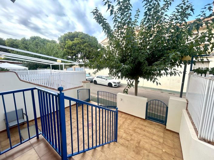 Image No.25-3 Bed Townhouse for sale