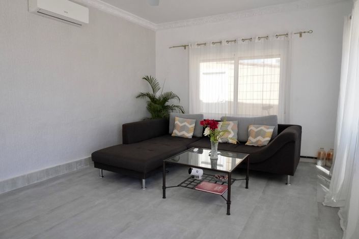 Image No.4-5 Bed Property for sale