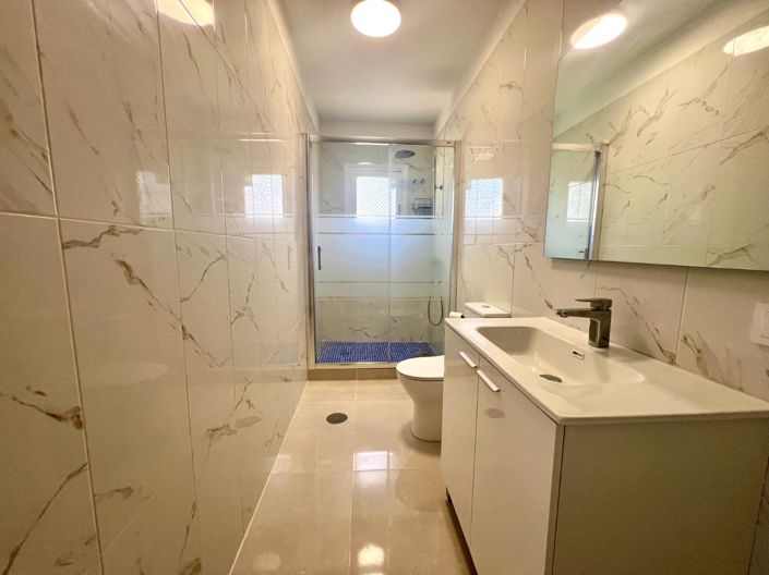 Image No.14-3 Bed Property for sale