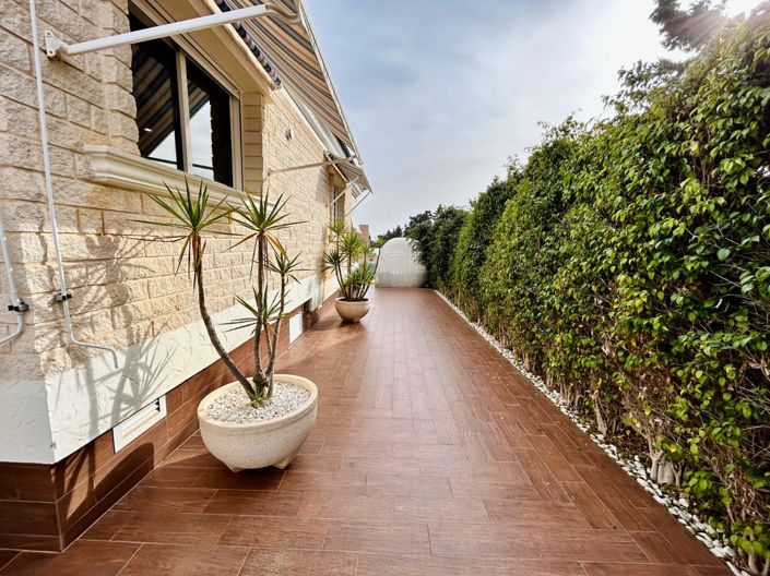 Image No.38-5 Bed Villa for sale