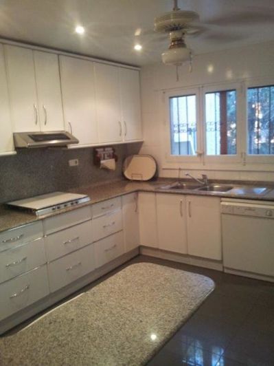 Image No.20-6 Bed Property for sale