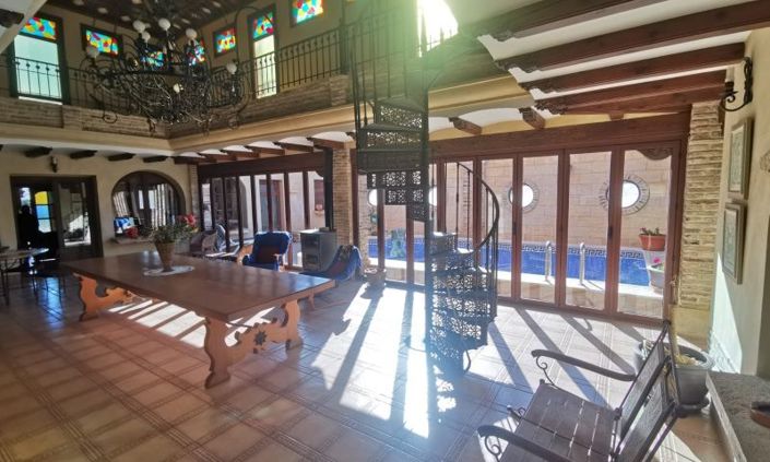 Image No.9-4 Bed Villa for sale