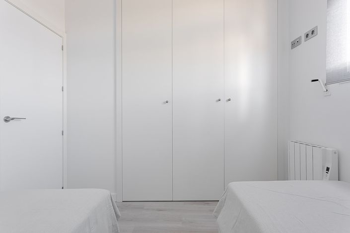 Image No.21-2 Bed Apartment for sale