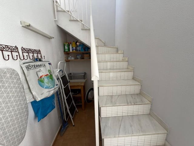 Image No.26-3 Bed Property for sale