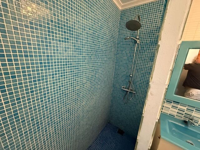 Image No.29-3 Bed Property for sale