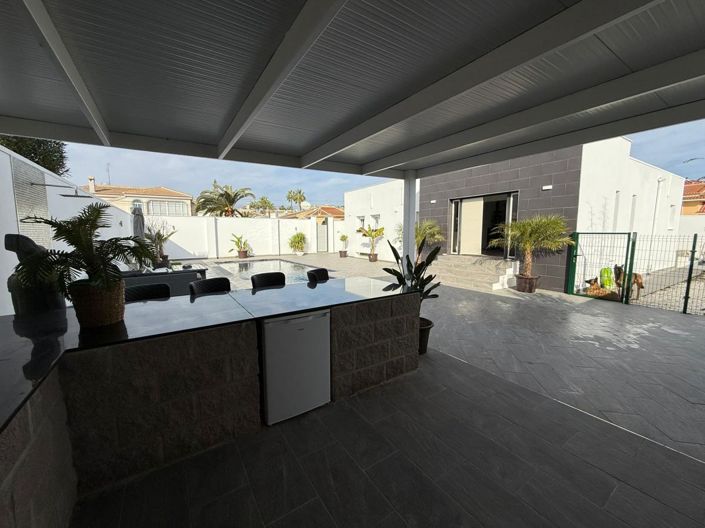 Image No.23-5 Bed Villa for sale