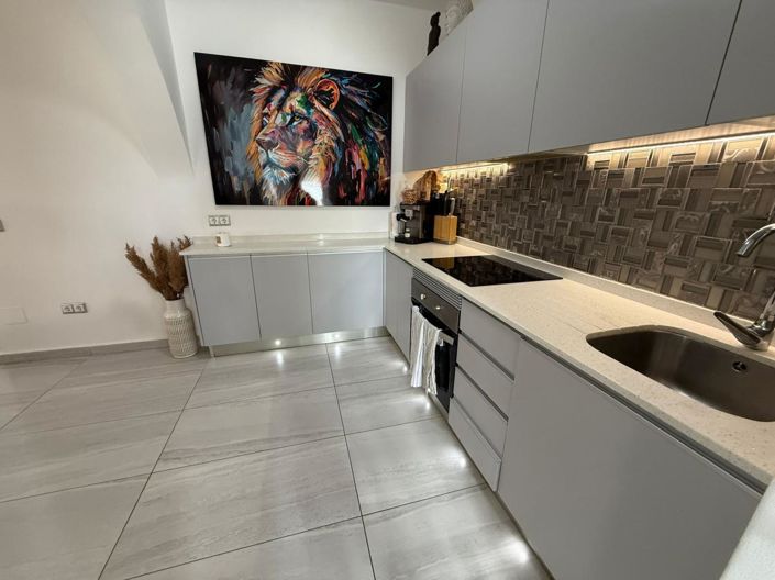 Image No.45-5 Bed Villa for sale