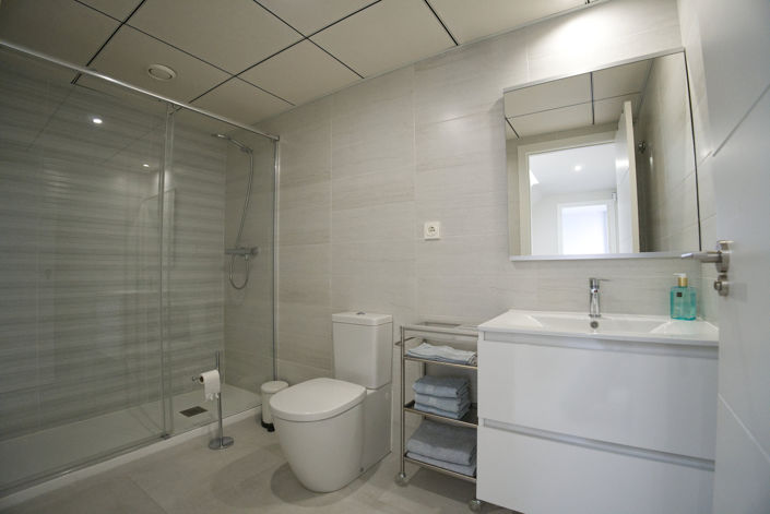 Image No.26-4 Bed Townhouse for sale