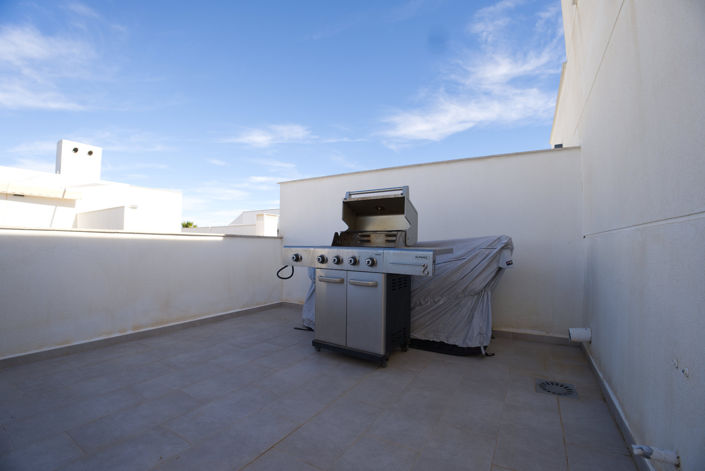 Image No.33-4 Bed Townhouse for sale