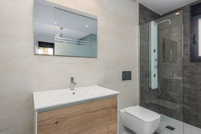 Image No.16-2 Bed Apartment for sale