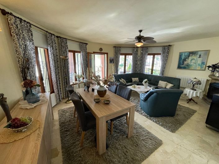 Image No.25-2 Bed Villa for sale