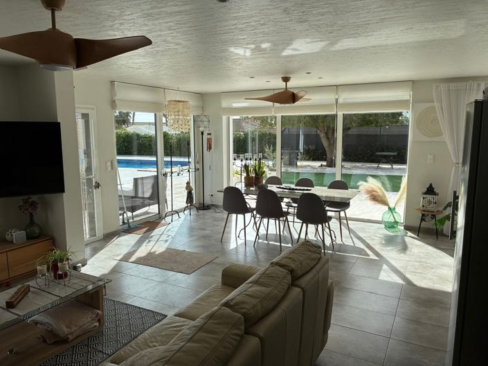 Image No.44-5 Bed Villa for sale