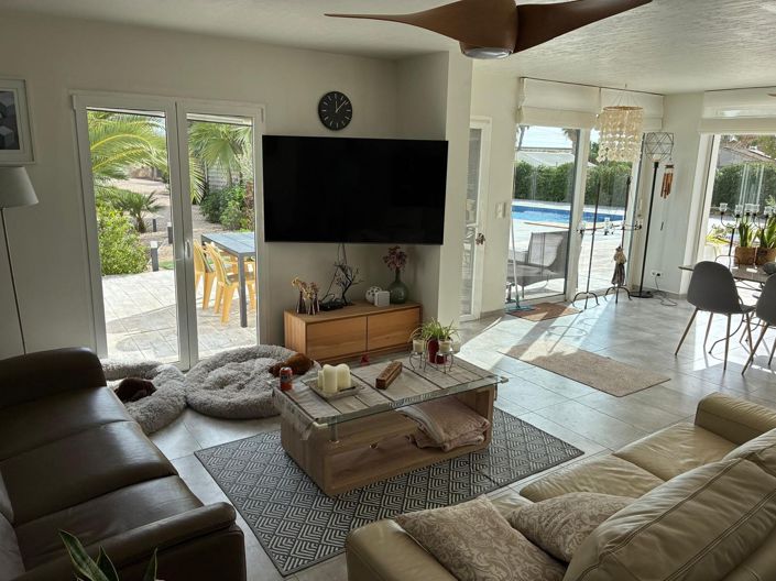 Image No.46-5 Bed Villa for sale