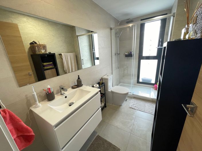 Image No.15-3 Bed Apartment for sale